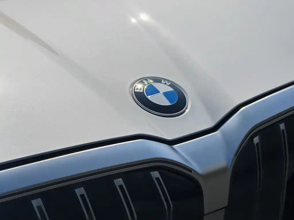 BMW 5 Series 2024 525Li M Sports Package купить на сайте DeffCars