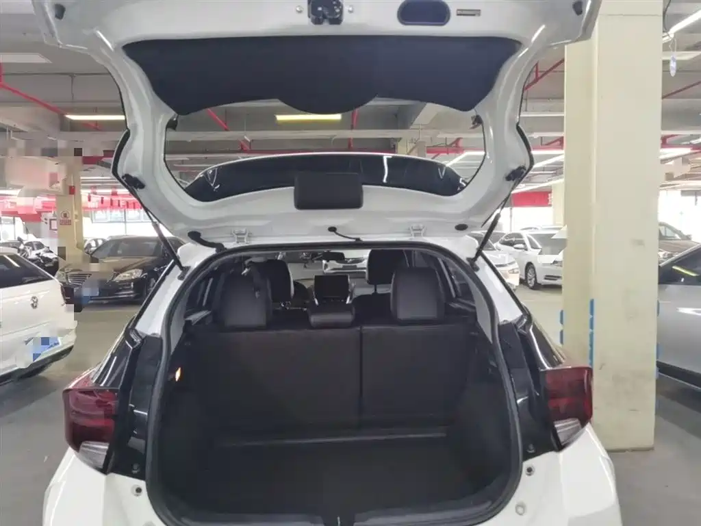 YARiS L Zhixuan 2020 Zhixuan X 1.5L CVT Deluxe Edition купить на сайте DeffCars