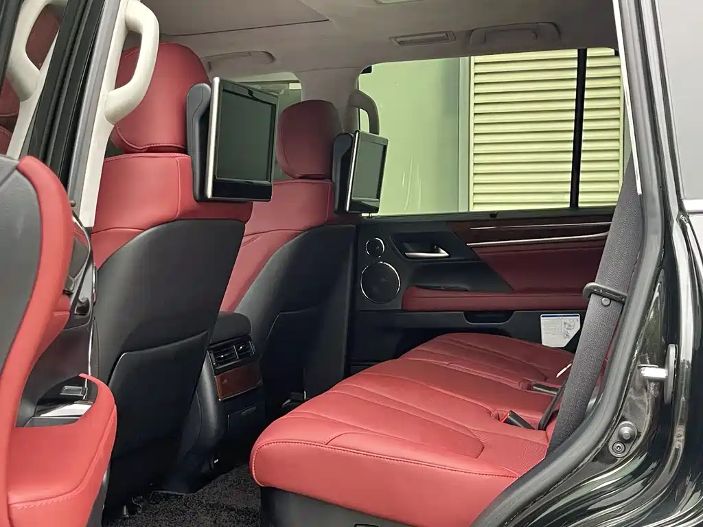 Lexus LX 2017 570 Premium Deluxe Edition купить на сайте DeffCars