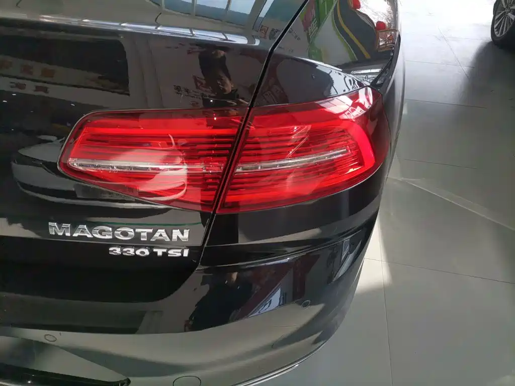 Magotan 2019 330TSI DSG luxury model National VI купить на сайте DeffCars
