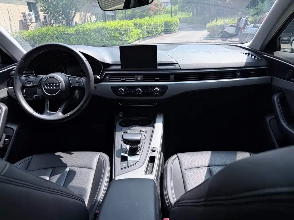 Audi A4L 2019 40 TFSI Enterprising National V купить на сайте DeffCars