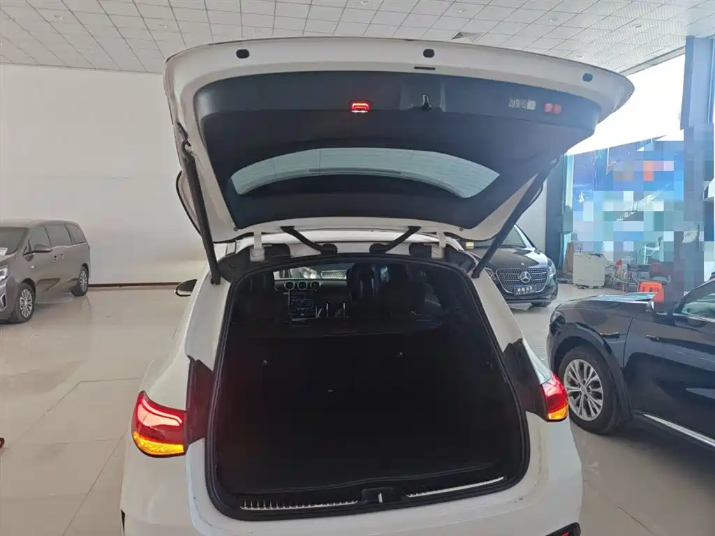 Mercedes-Benz GLC 2023 GLC 260 L 4MATIC luxury model 5 seats купить на сайте DeffCars