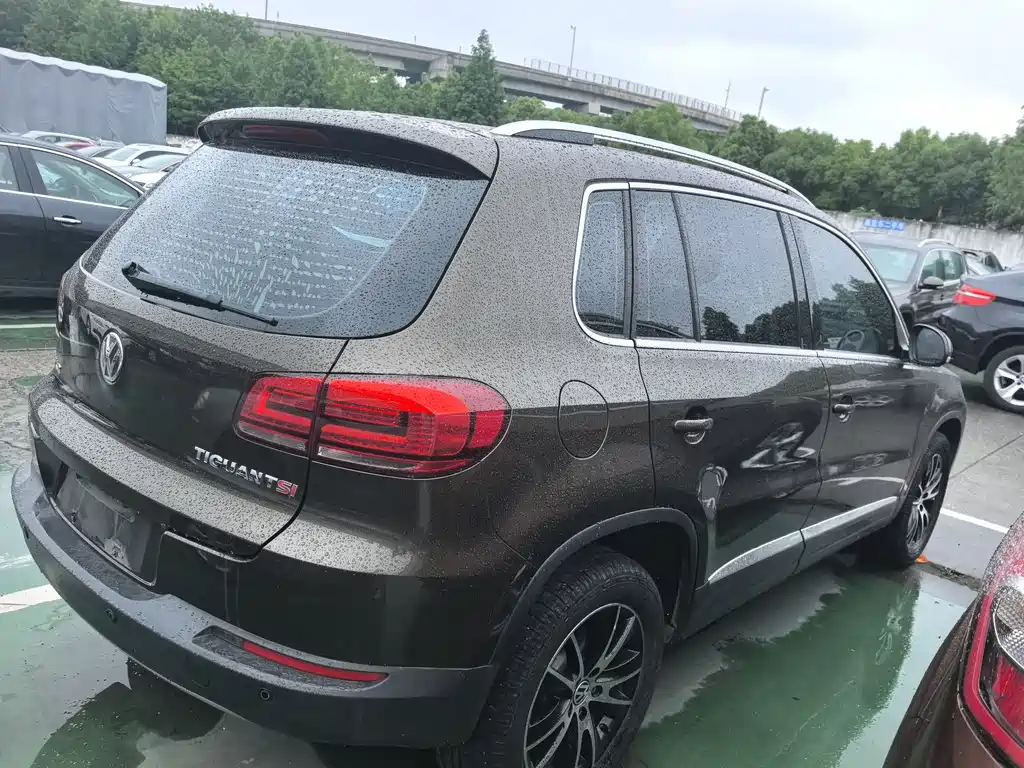 Tiguan 2013 1.8TSI automatic two-wheel drive luxury model купить на сайте DeffCars