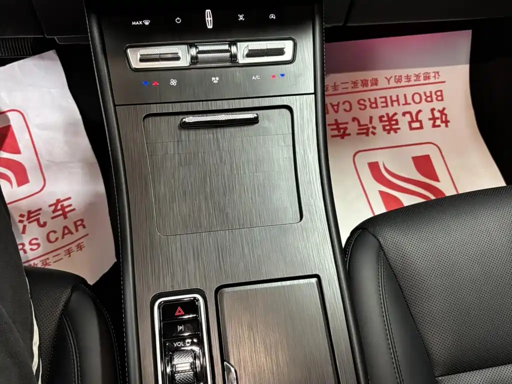 Adventurer 2024 2.0T two-wheel drive exclusive edition купить на сайте DeffCars