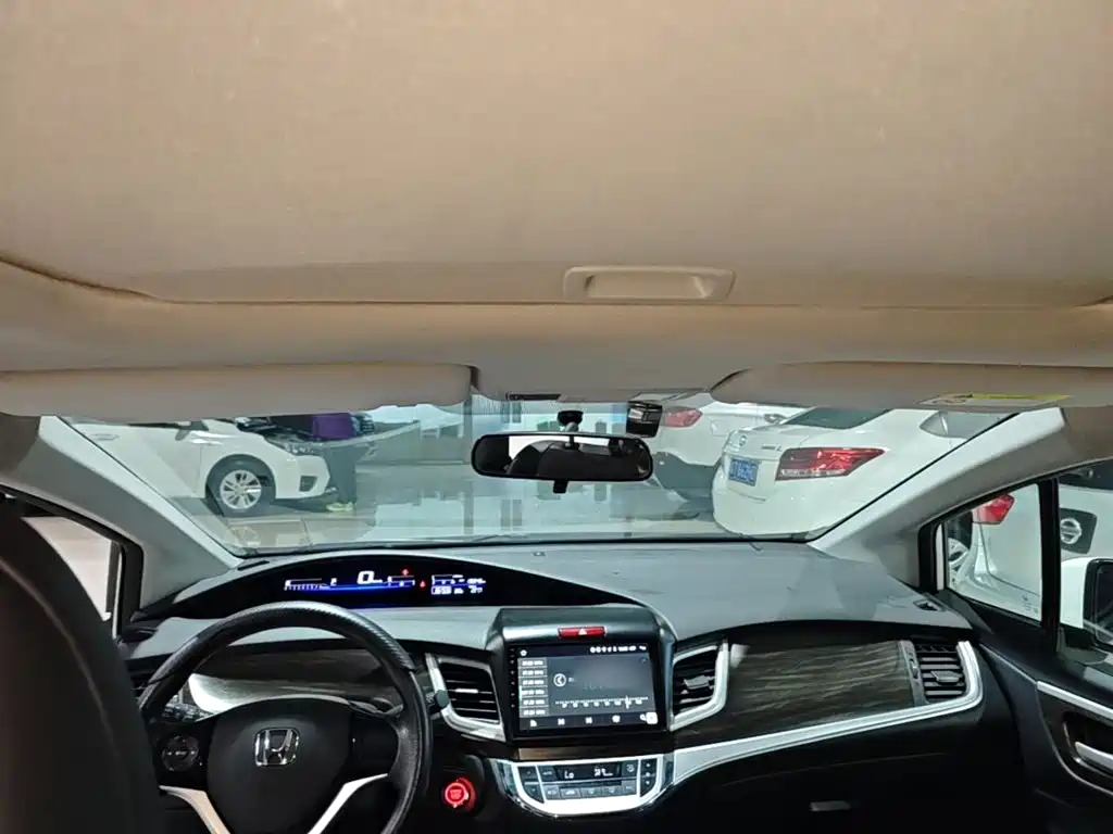 Jade 2017 1.8L automatic comfort version 5 seats купить на сайте DeffCars