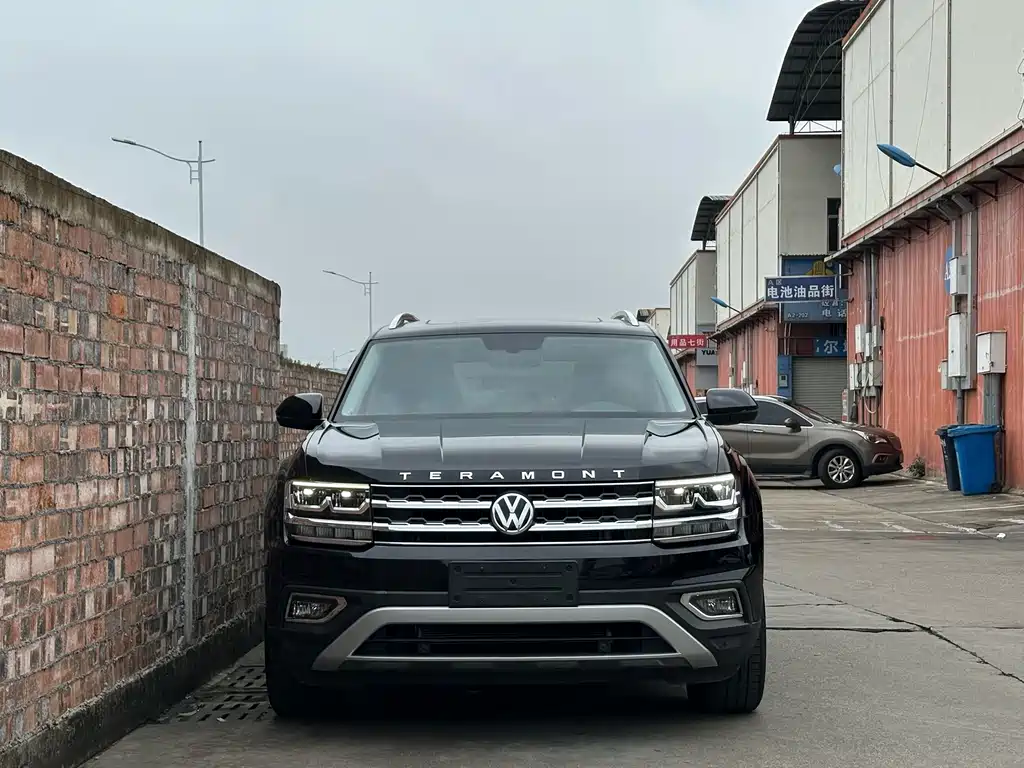 Touron 2020 380TSI four-wheel drive luxury version National VI купить на сайте DeffCars