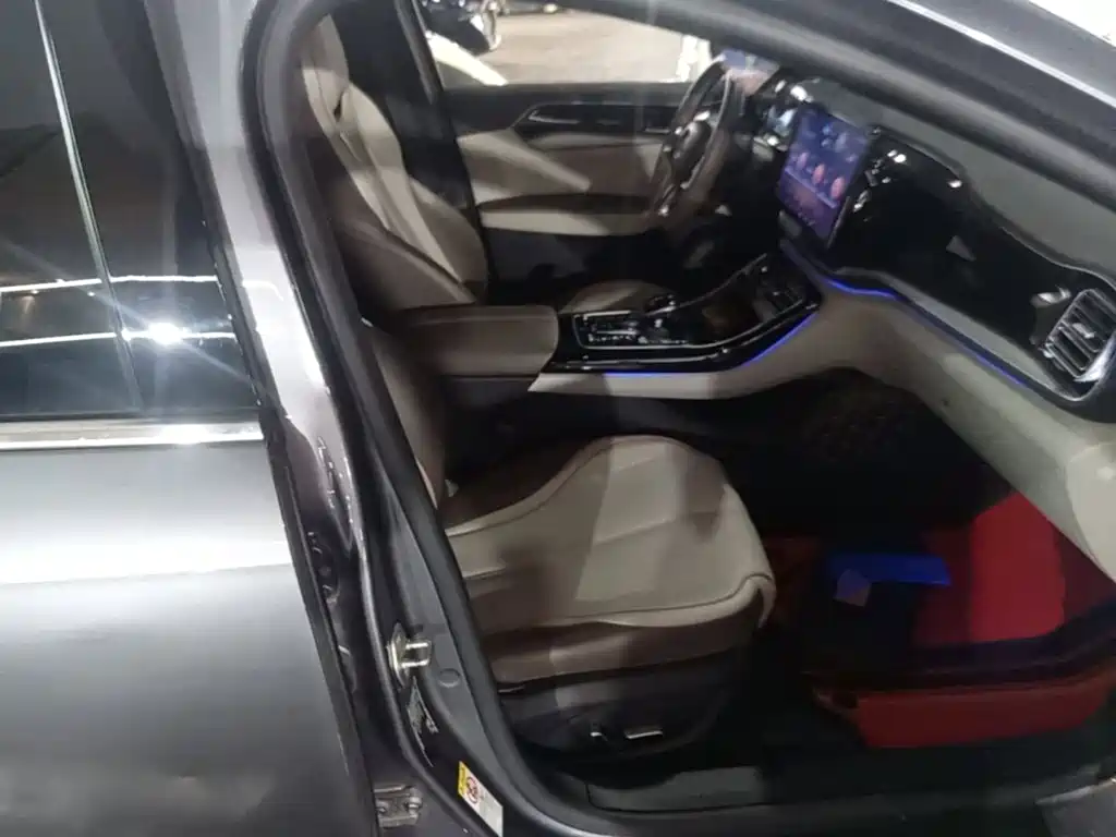 Qin PLUS 2023 Champion Edition EV 610KM Excellent Type купить на сайте DeffCars