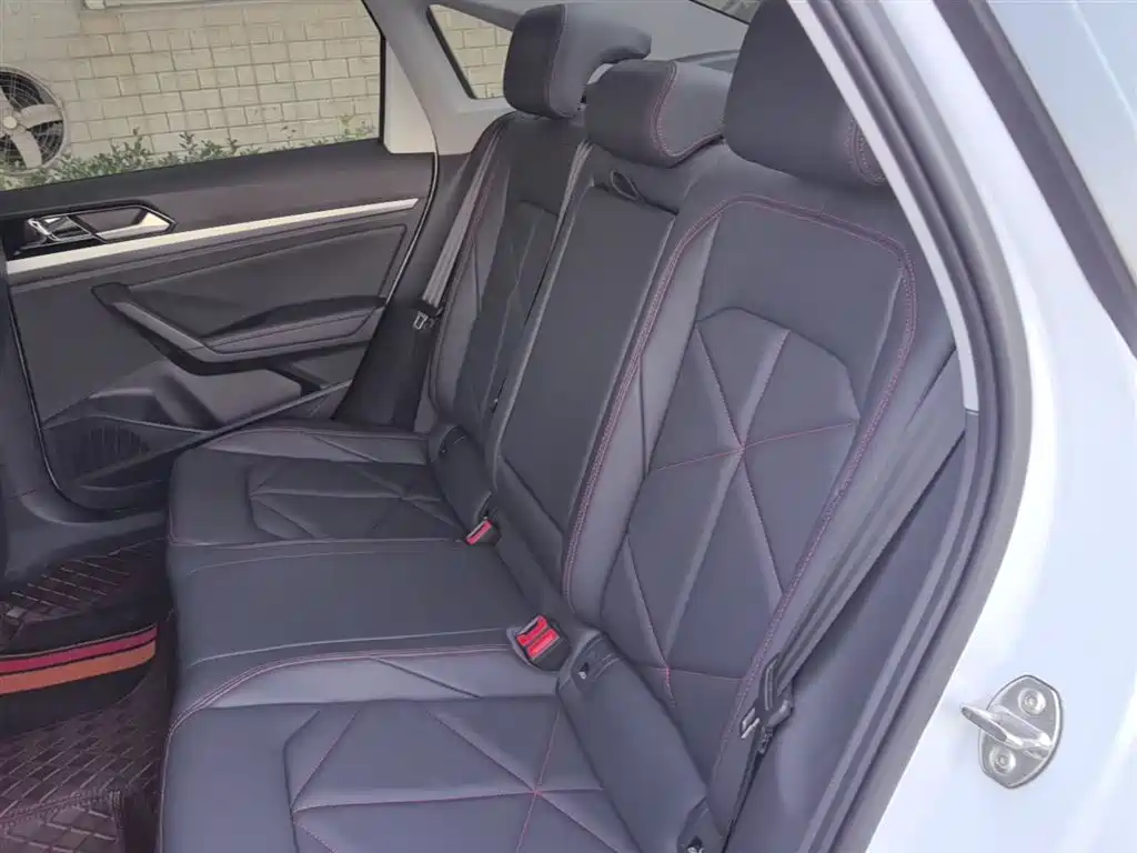 Lavida 2024 300TSI DSG Starry Sky Leading Edition купить на сайте DeffCars