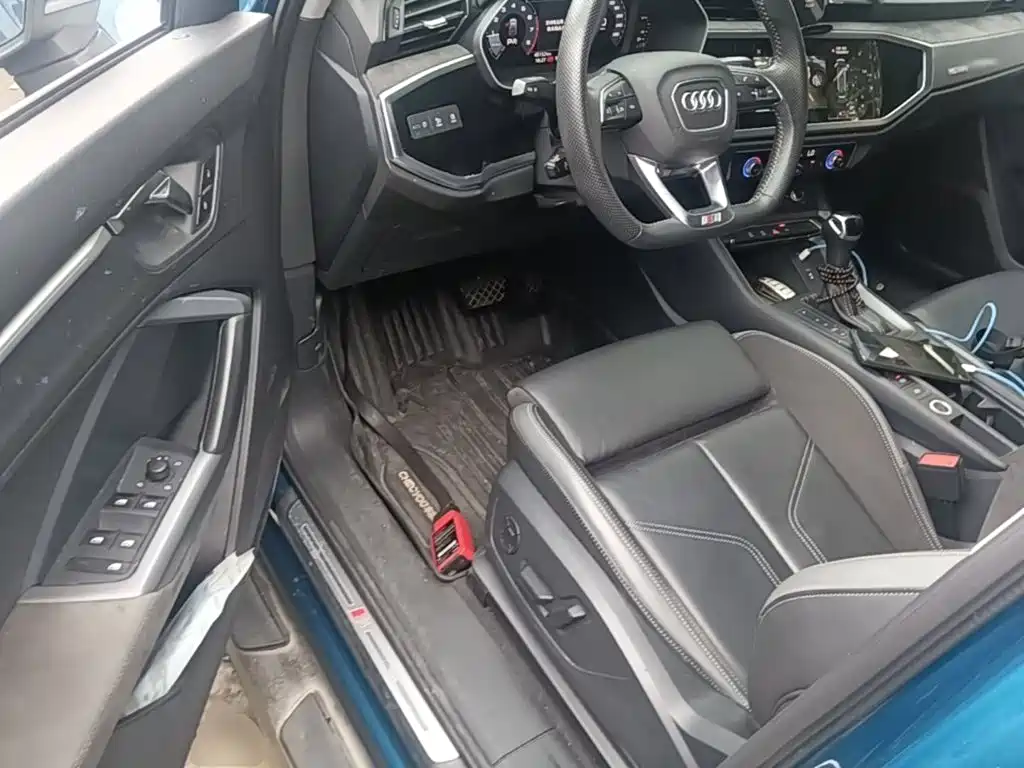 Audi Q3 Sportback 2020 40 TFSI Fashion купить на сайте DeffCars