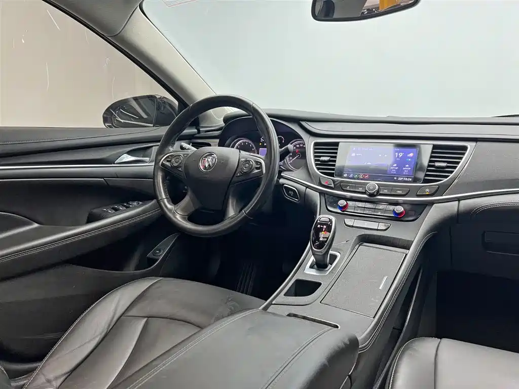 LaCrosse 2022 652T luxury model купить на сайте DeffCars