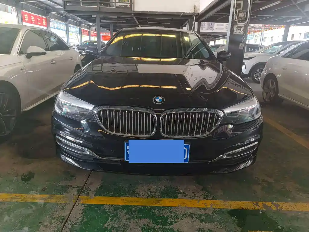 BMW 5 Series 2018 525Li Luxury Package купить на сайте DeffCars