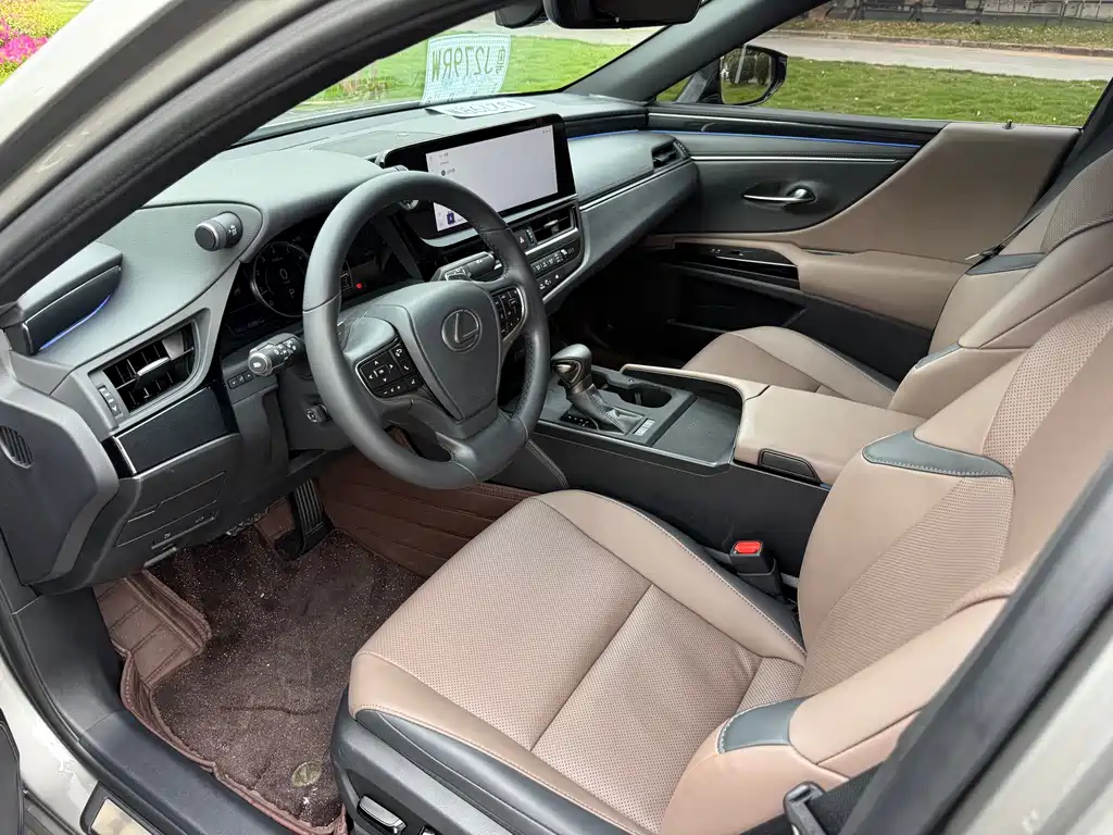Lexus ES 2023 200 Excellence Edition купить на сайте DeffCars