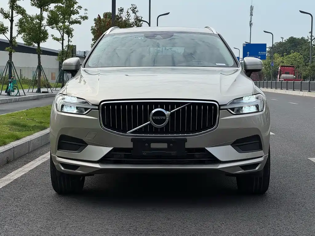 Volvo XC60 2018 T5 Four-wheel Drive Smart Edition купить на сайте DeffCars