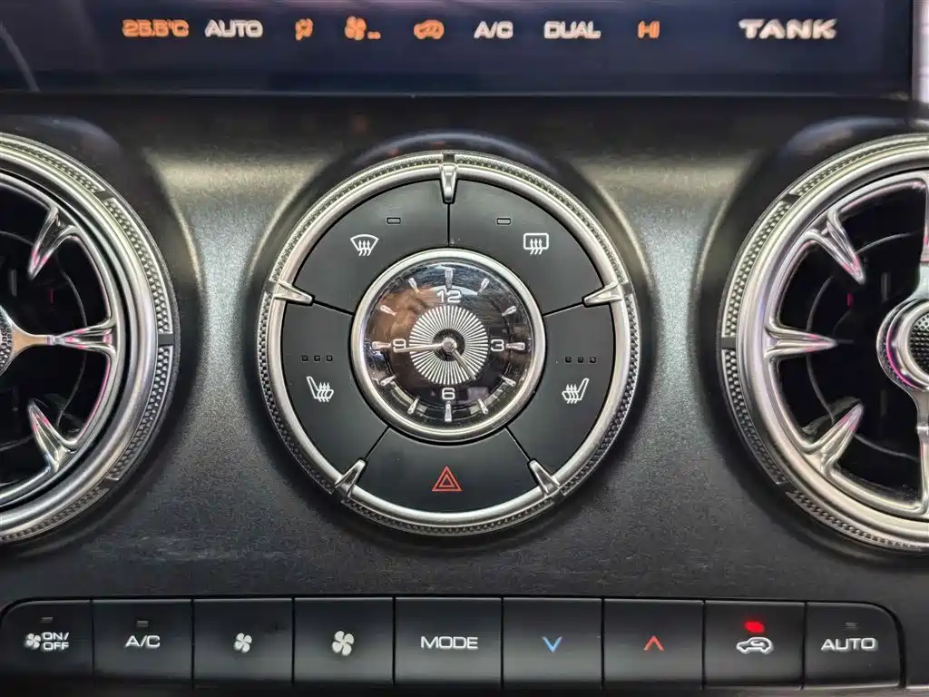 Tank 300 2024 2.0T Conqueror купить на сайте DeffCars