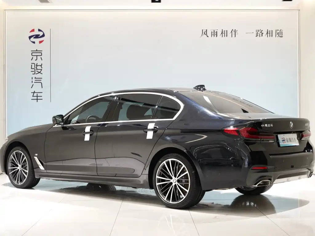 BMW 5 Series 2022 facelift 530Li leading M sports package купить на сайте DeffCars