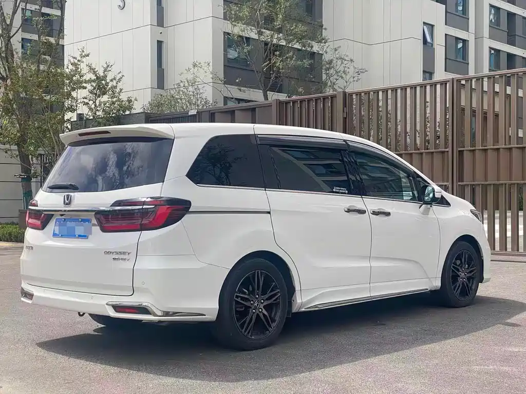 Odyssey 2022 2.0L e:HEV Rui Yaoxiang Edition купить на сайте DeffCars
