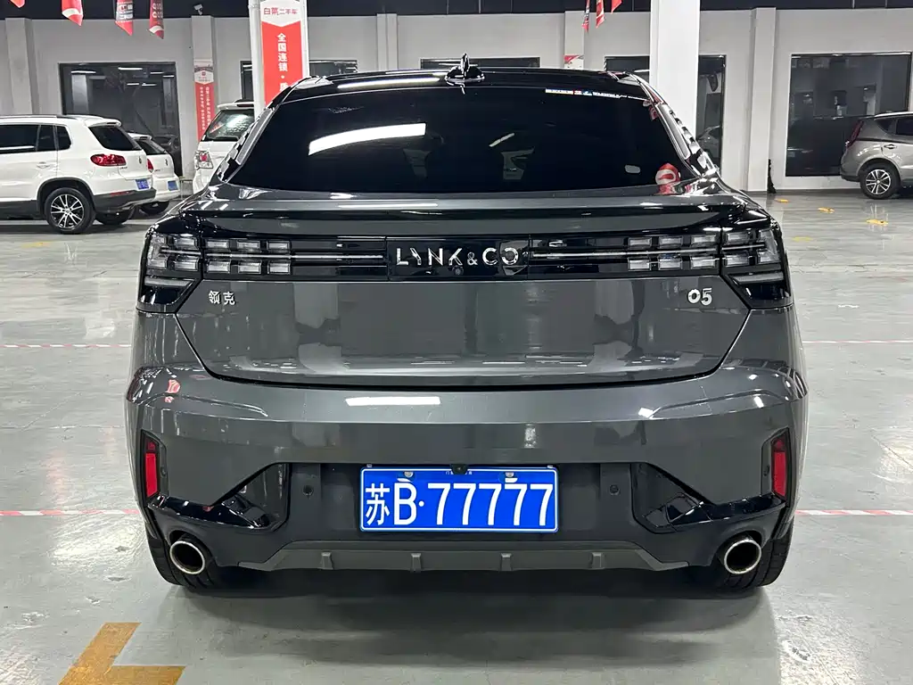 Lynk & Co 05 2023 2.0TD two-wheel drive shines Halo купить на сайте DeffCars