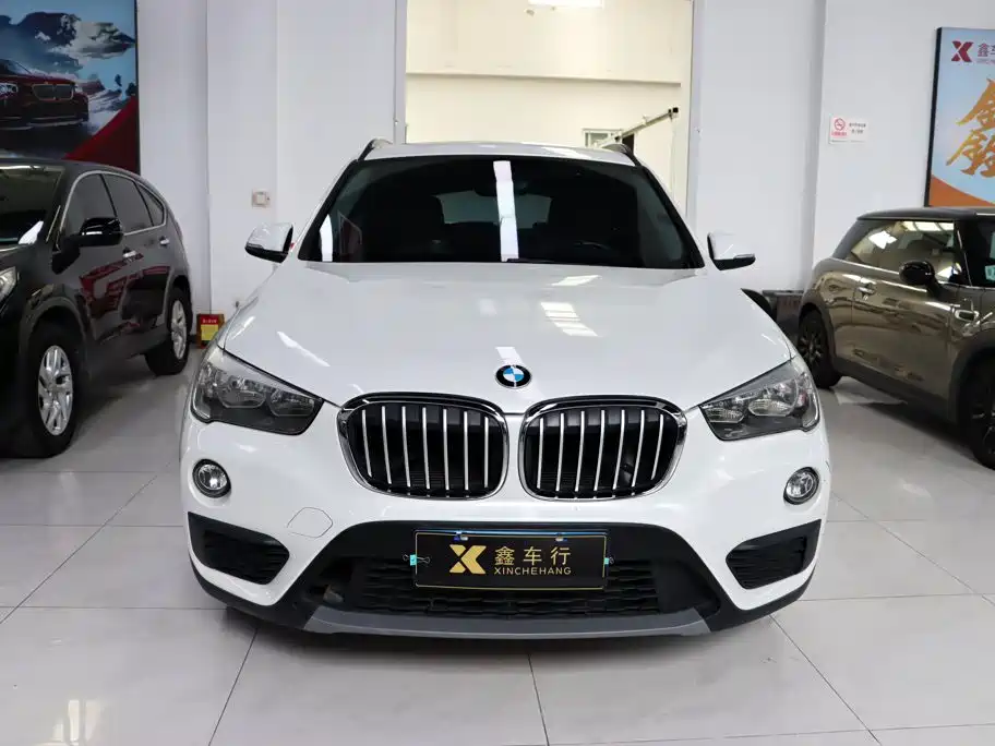 BMW X1 2016 sDrive18Li Fashion Edition купить на сайте DeffCars