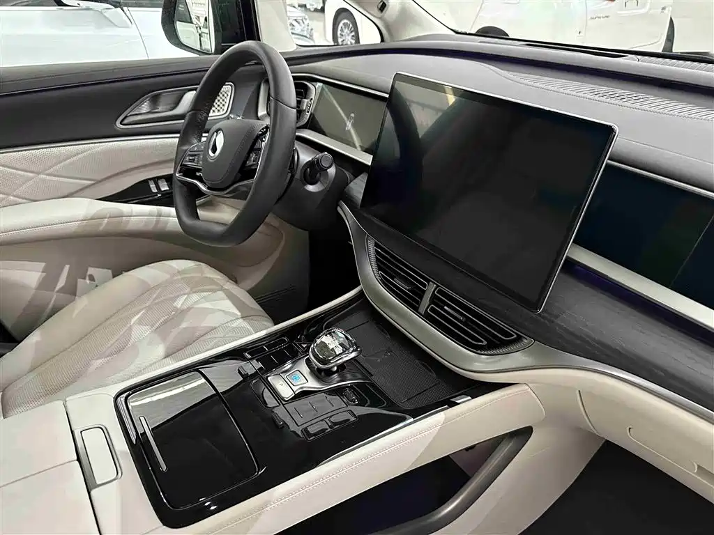 Denza D9 2025 DM-i smart driving version 1020 four-wheel drive flagship model купить на сайте DeffCars