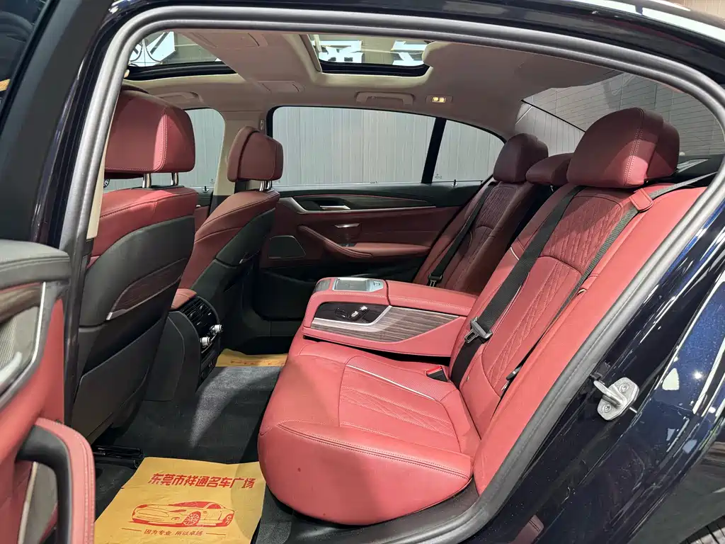 BMW 5 Series 2022 530Li Exclusive Luxury Package купить на сайте DeffCars