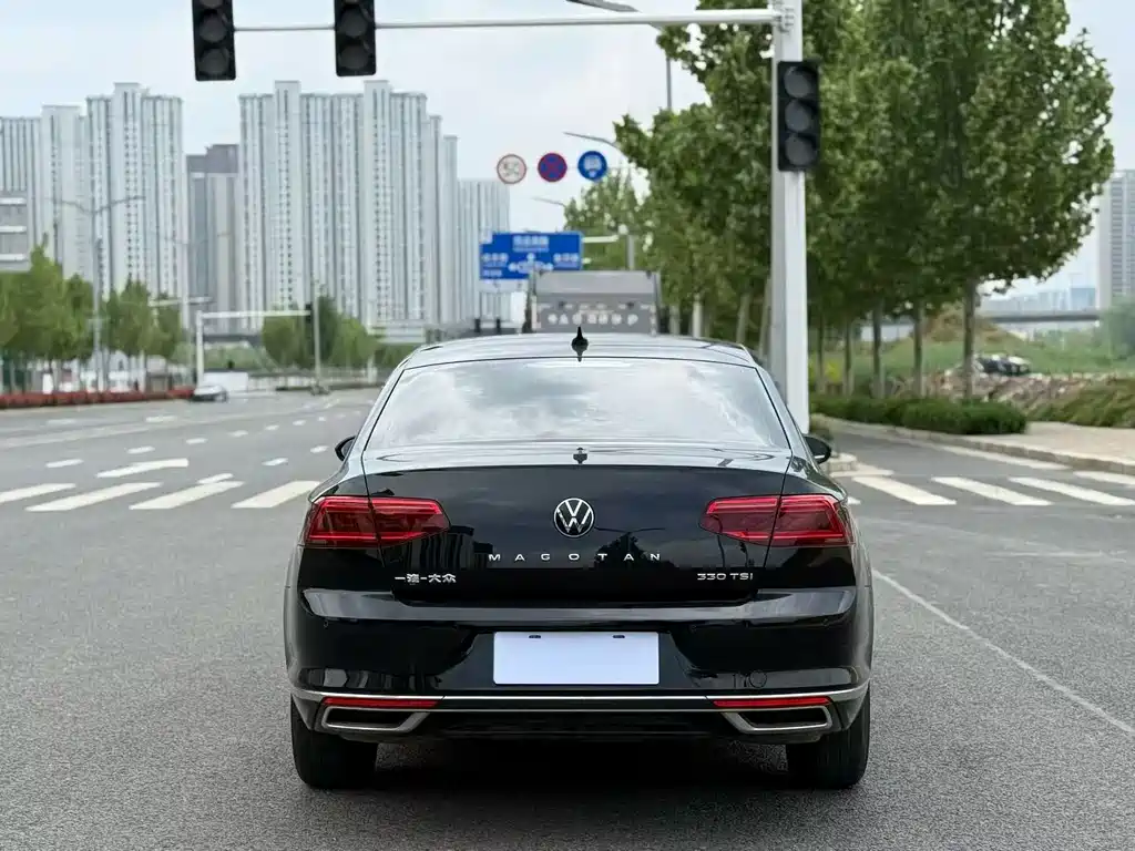 Magotan 2021 330TSI DSG 30th Anniversary Edition купить на сайте DeffCars