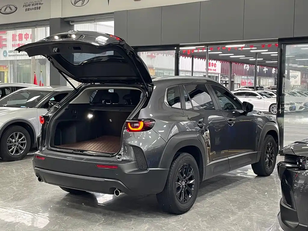 Mazda CX-50 2023 2.0L Leading Edition купить на сайте DeffCars
