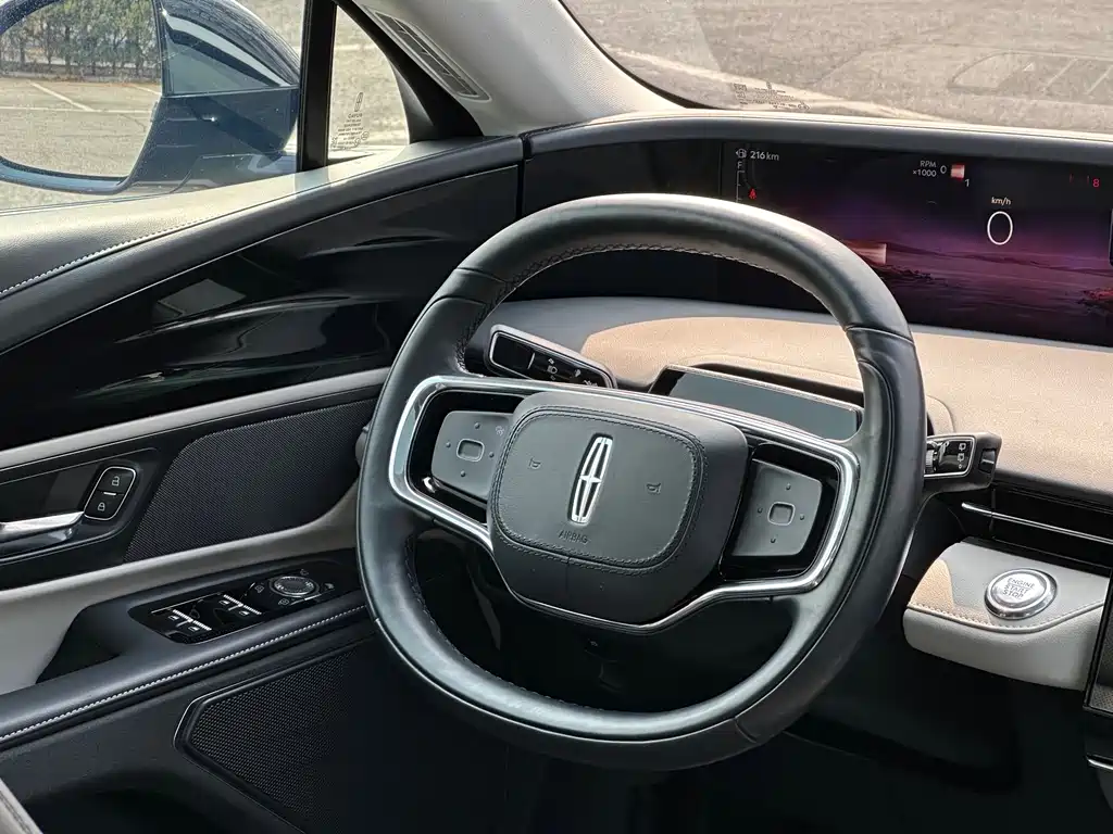 Voyager 2023 2.0T four-wheel drive premium version купить на сайте DeffCars