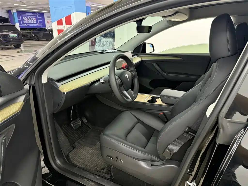 Model Y 2022 facelift rear-wheel drive version купить на сайте DeffCars