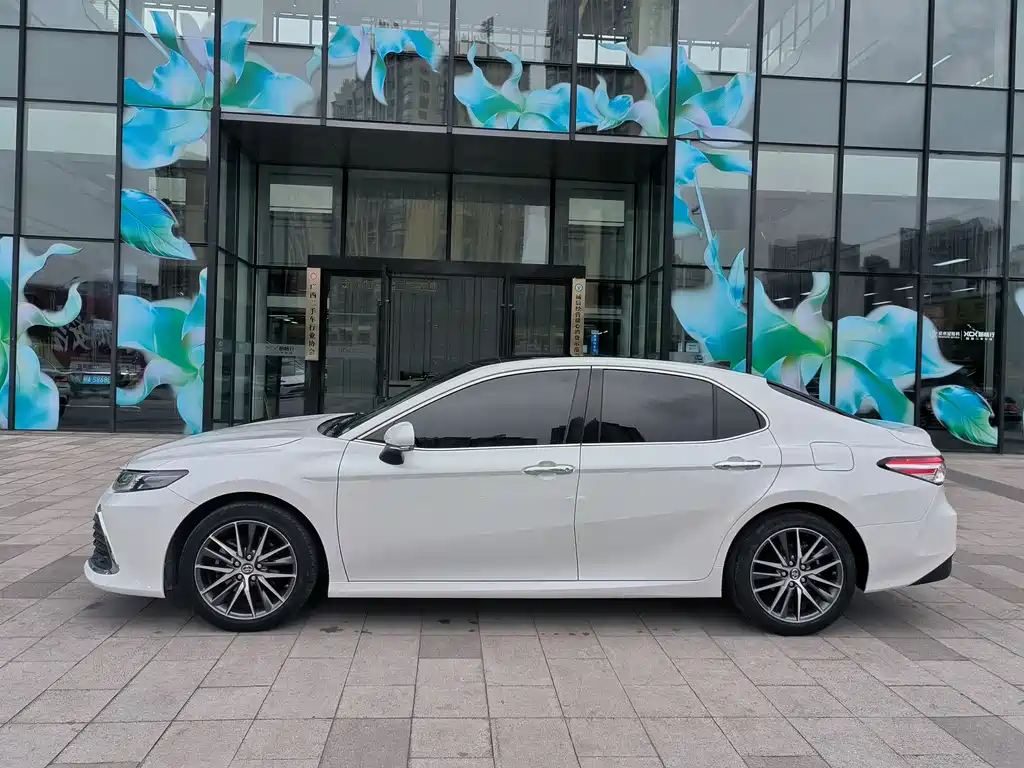 Camry 2021 2.5G Deluxe Edition купить на сайте DeffCars