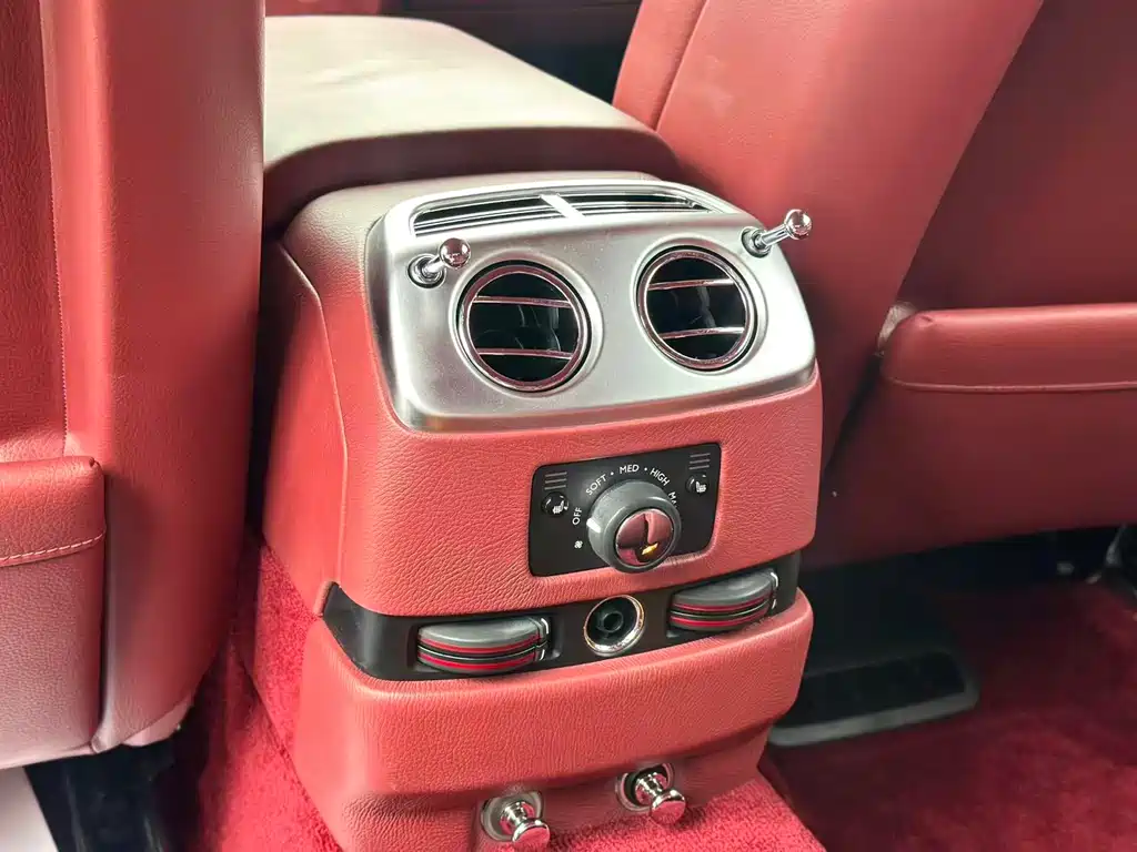 Ghost 2010 6.6T Standard Edition купить на сайте DeffCars