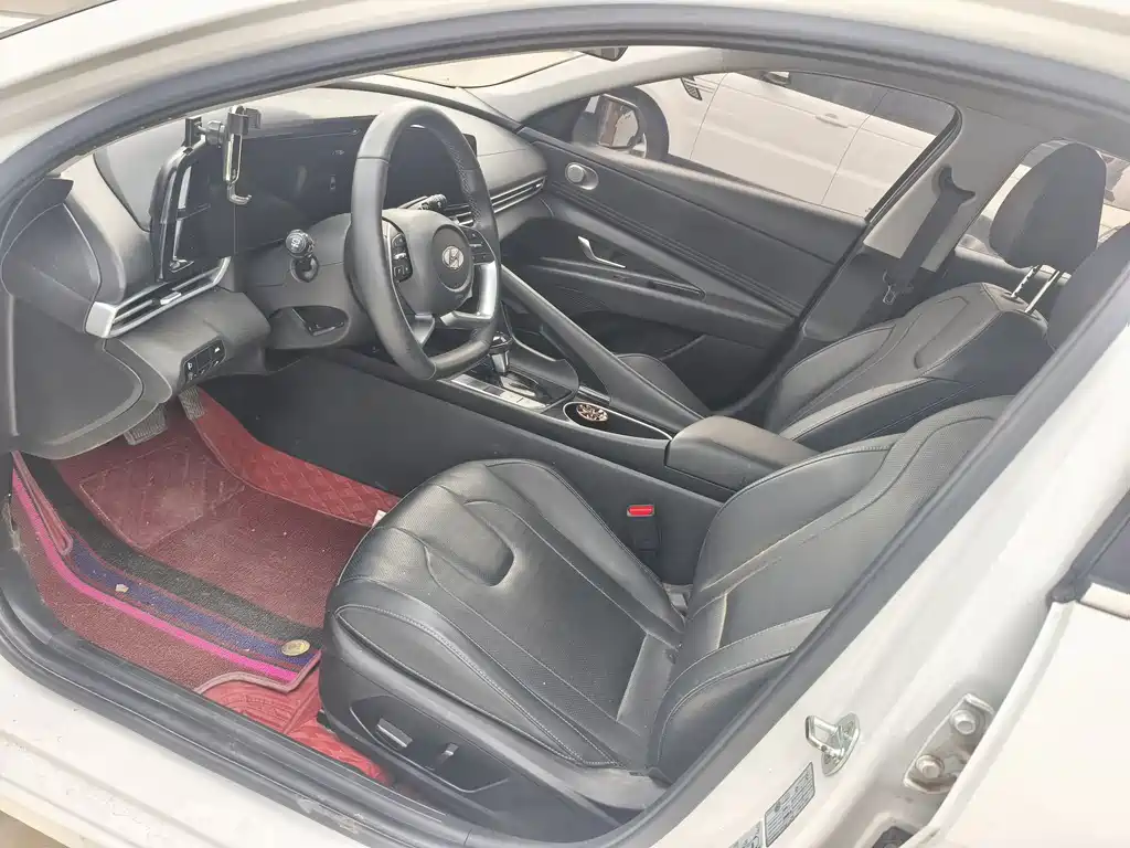 Elantra 2022 1.5L CVT LUX Premium Edition купить на сайте DeffCars