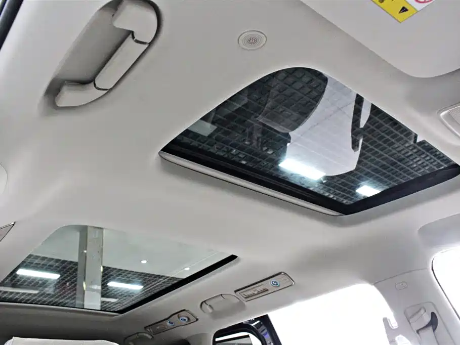 Denza D9 2024 DM-i 970 luxury model купить на сайте DeffCars