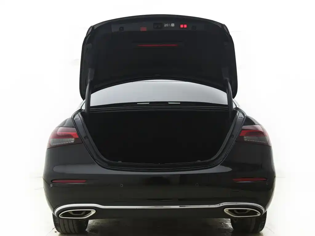 Mercedes-Benz E-Class 2023 E 300 L Fashion купить на сайте DeffCars
