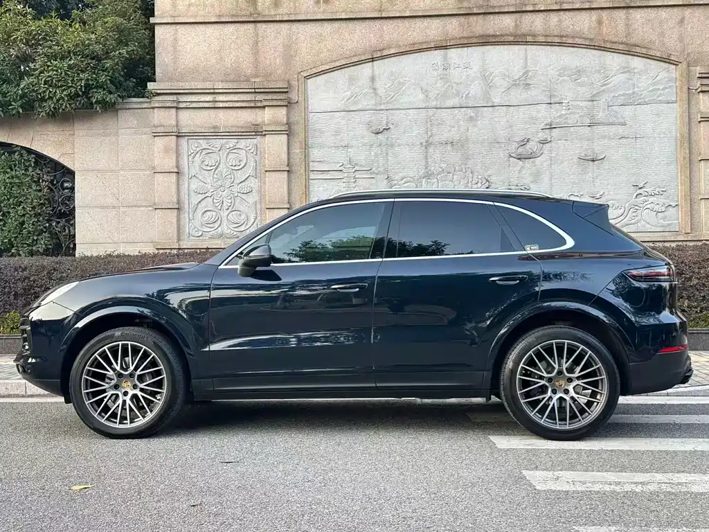 Cayenne 2022 Cayenne 3.0T Platinum Edition купить на сайте DeffCars