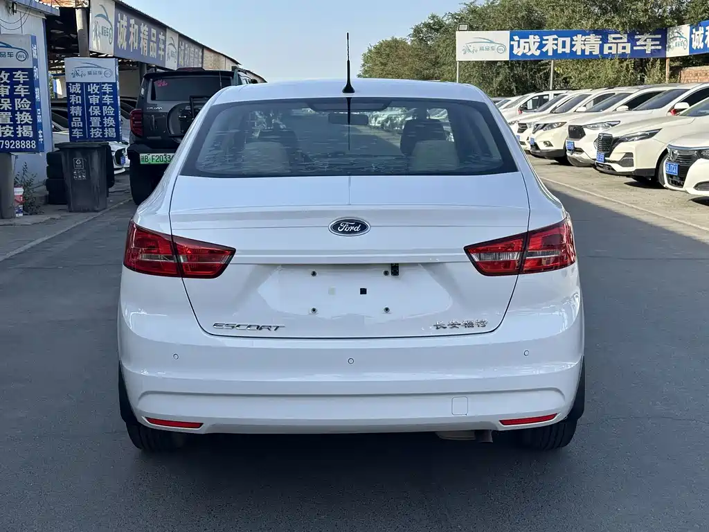 Escort 2015 1.5L automatic comfort type купить на сайте DeffCars