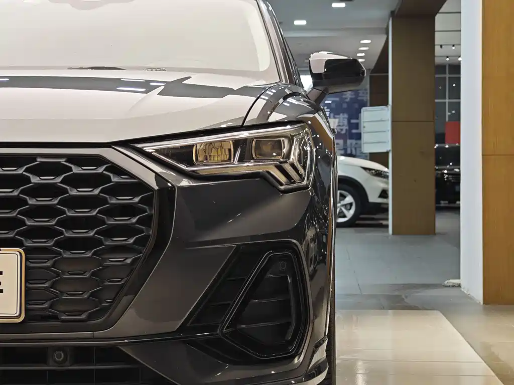 Audi Q3 Sportback 2020 40 TFSI Fashion купить на сайте DeffCars
