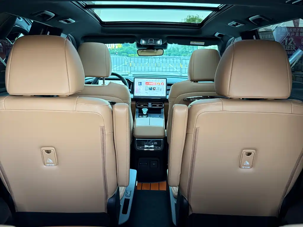 Trumpchi ES9 2024 PHEV 143km Traveler Max купить на сайте DeffCars