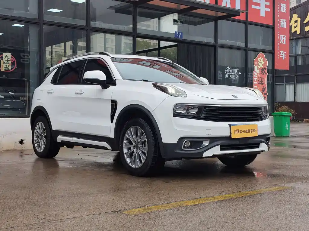 Lynk & Co 01 2017 2.0T two-wheel drive version купить на сайте DeffCars