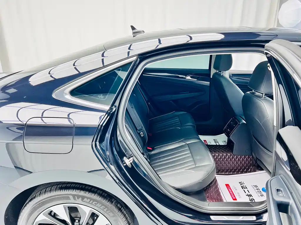 Passat 2023 facelift 330TSI Star Elite Edition купить на сайте DeffCars