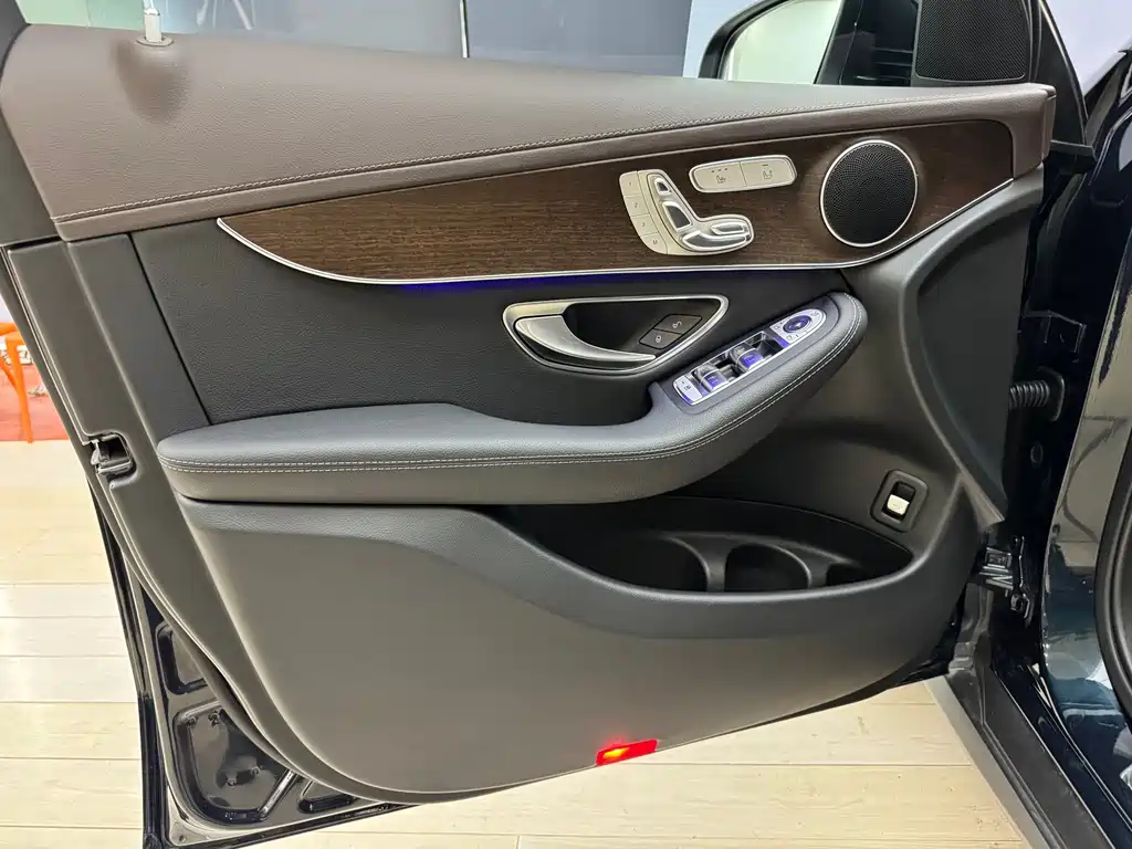 Mercedes-Benz GLC 2022 GLC 260 L 4MATIC luxury model купить на сайте DeffCars