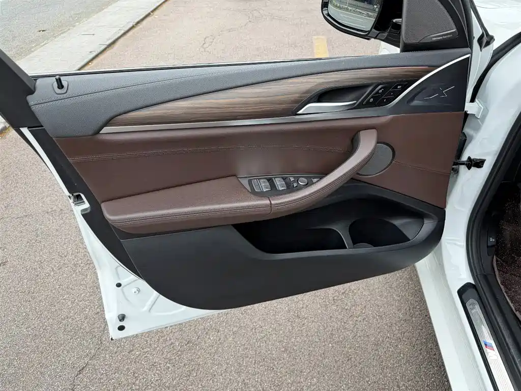 BMW X3 2021 xDrive28i M Sports Package купить на сайте DeffCars