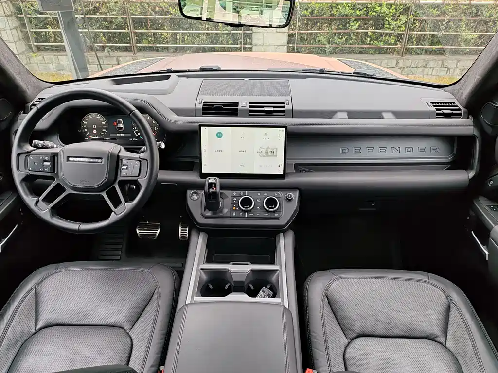 Land Rover Defender 2025 110 3.0T P400 X купить на сайте DeffCars