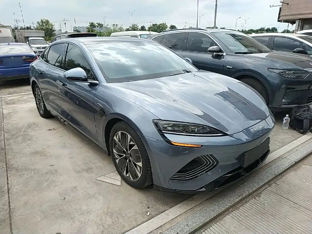 Seal 2023 Champion Edition 550km Premium Type купить на сайте DeffCars