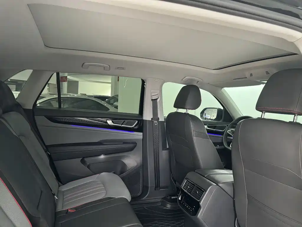 Touron 2023 Touron X 330TSI 2WD Premium Deluxe Edition купить на сайте DeffCars