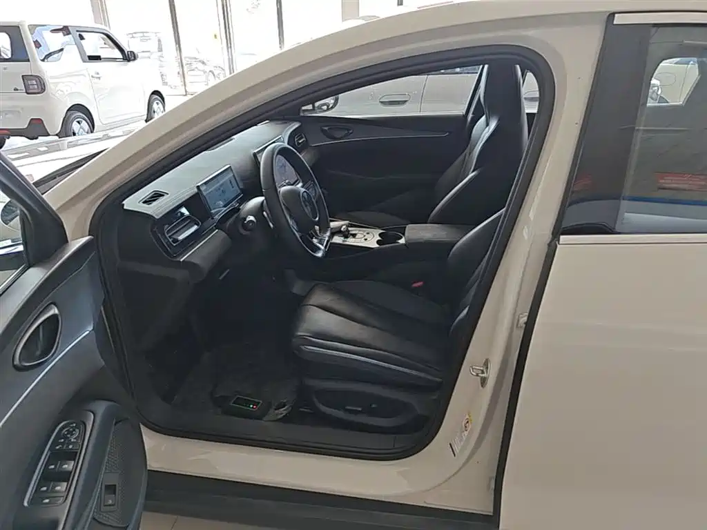 Seal 06 2025 DM-i Smart Driving Edition 120KM Exclusive Type купить на сайте DeffCars