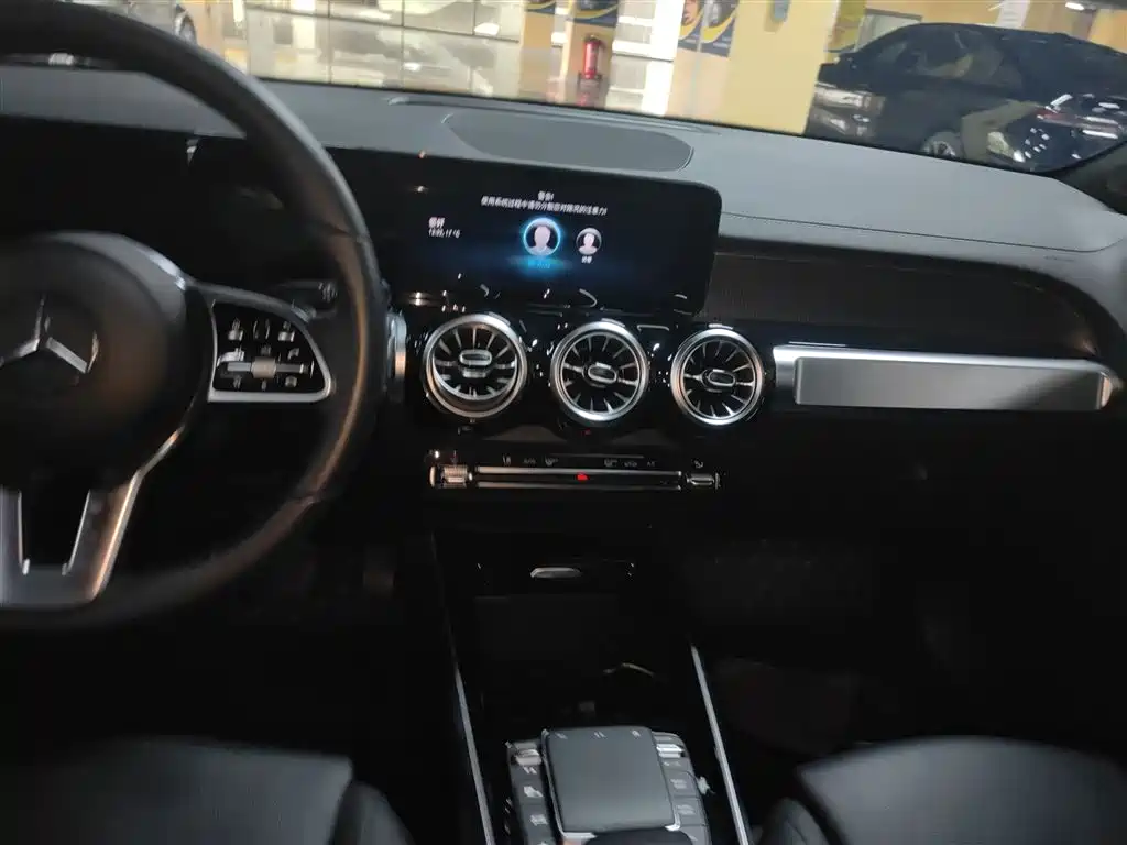 Mercedes-Benz GLB 2023 GLB 220 Fashion Model купить на сайте DeffCars