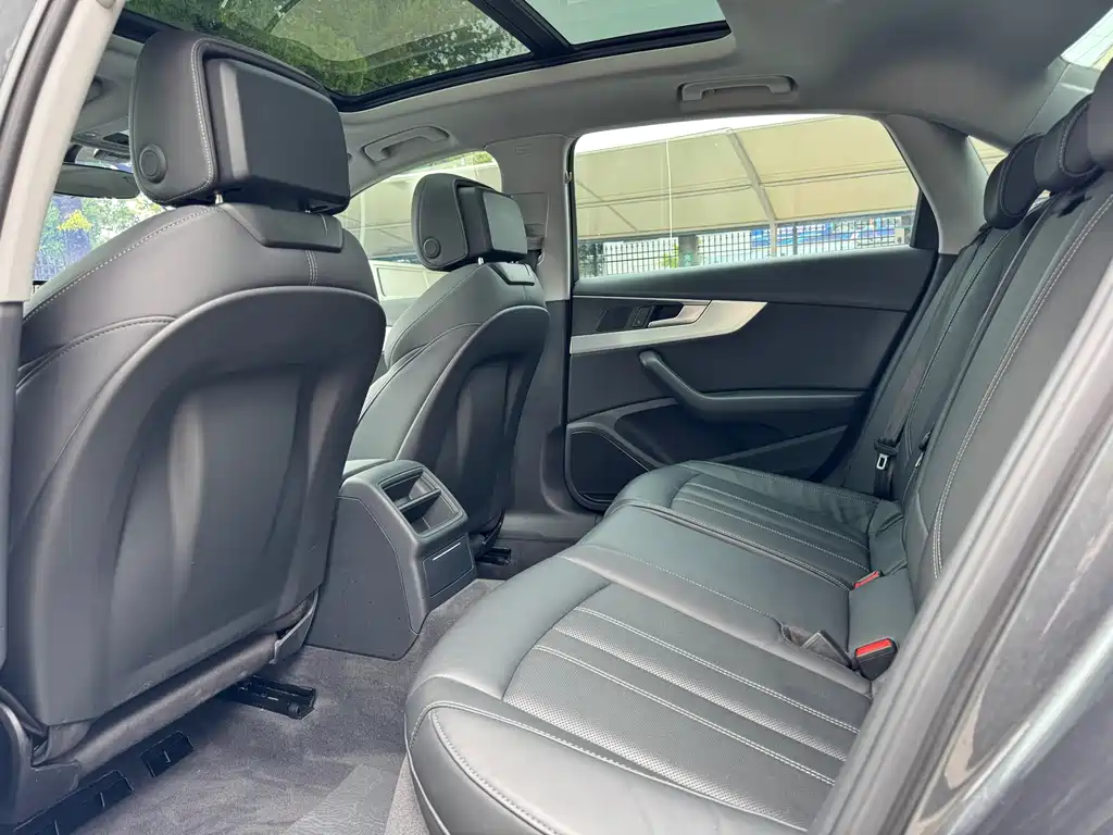 Audi A4L 2020 40 TFSI Fashionable and Dynamic купить на сайте DeffCars