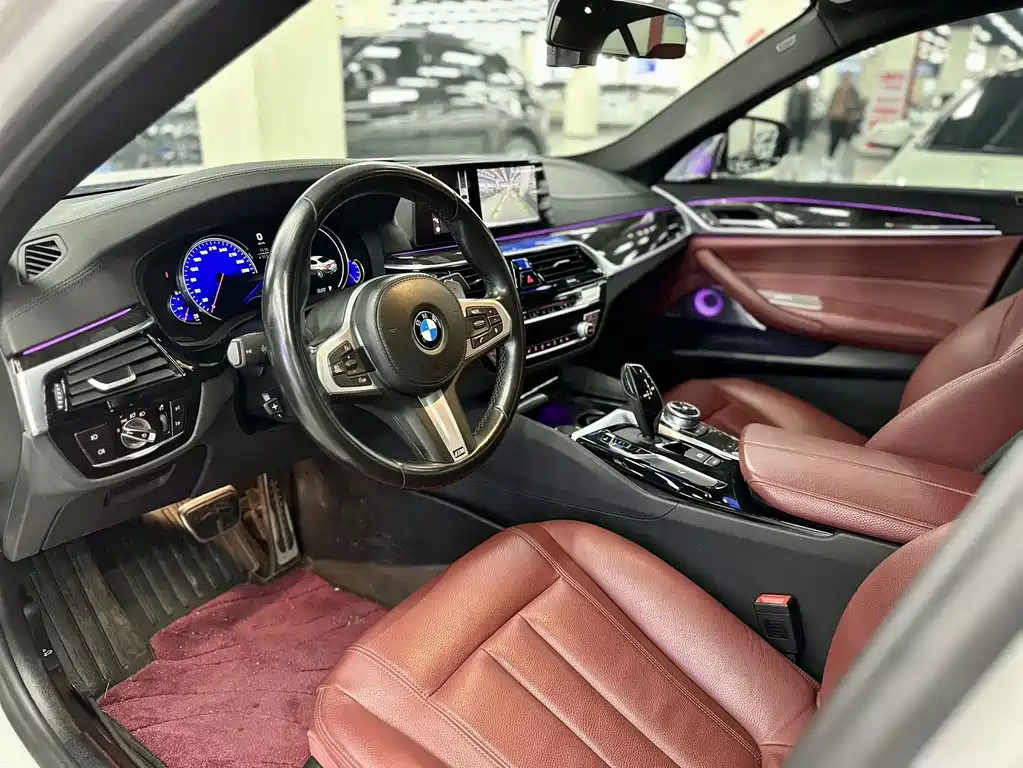 BMW 5 Series 2018 facelift 530Li leading M sports package купить на сайте DeffCars