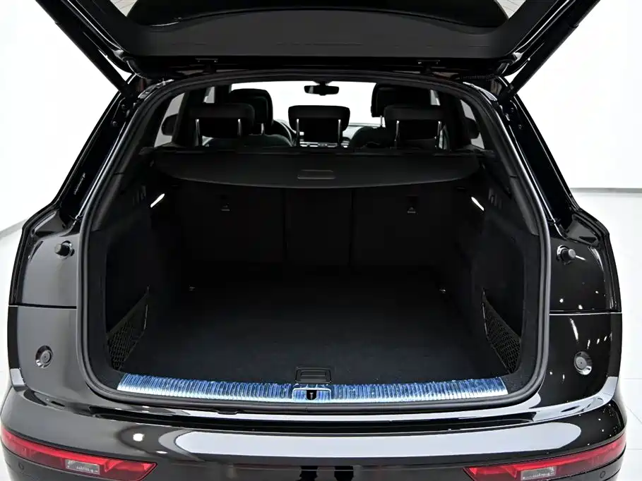 Audi Q5L 2023 40T luxury and dynamic model купить на сайте DeffCars