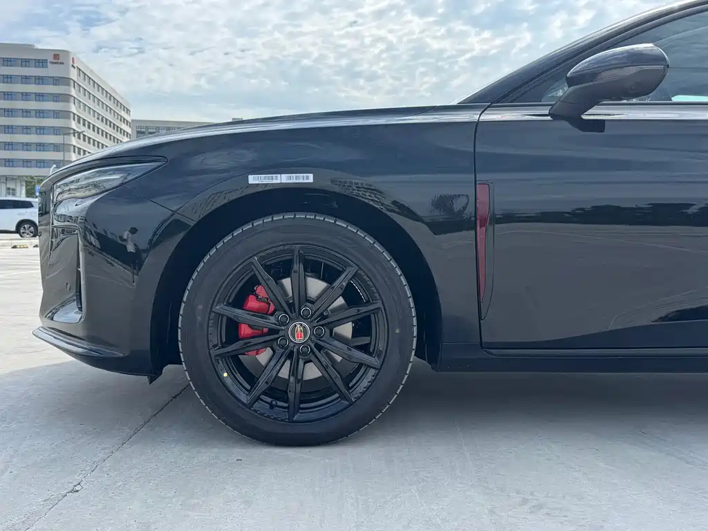 Hongqi H5 2025 2.0T automatic Xuanying 2 million units commemorative edition купить на сайте DeffCars